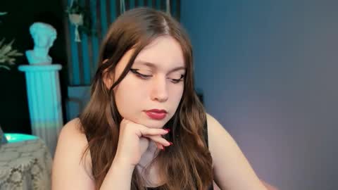 fiora online show from March 21, 7:36 am