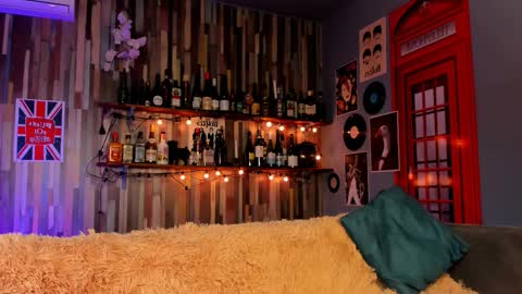 fiora online show from December 5, 1:09 pm