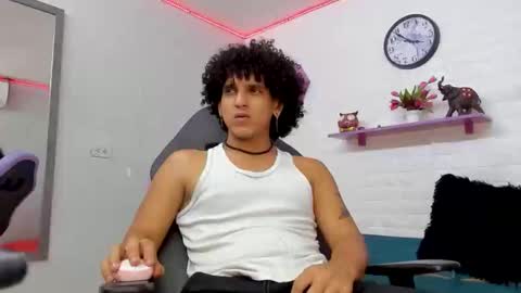 fire_boy69 online show from November 1, 5:56 pm