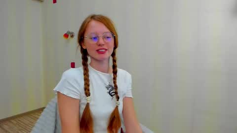 Snapshot of fire_luna chatting on October 1, 6:34 am fire_luna online show from October 1, 6:34 am