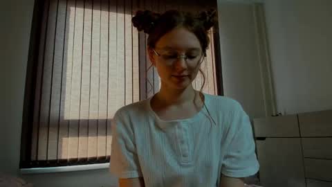 Snapshot of fire_luna chatting on February 7, 9:47 am fire_luna online show from February 7, 9:47 am