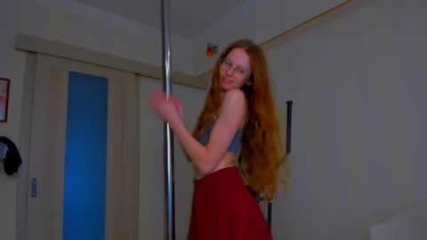 fire_luna online show from February 3, 8:18 am