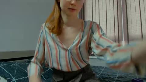 Snapshot of fire_luna chatting on February 6, 10:47 am fire_luna online show from February 6, 10:47 am