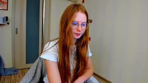 Snapshot of fire_luna chatting on September 30, 6:24 am fire_luna online show from September 30, 6:24 am