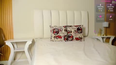 Nicolas online show from December 15, 12:56 pm