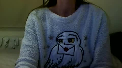 Snapshot of fitbut chatting on December 1, 6:32 pm Fitbut online show from December 1, 6:32 pm