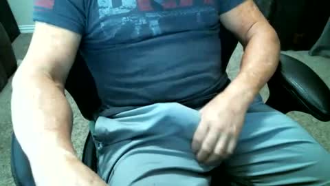 fitguy40 online show from November 20, 9:12 pm