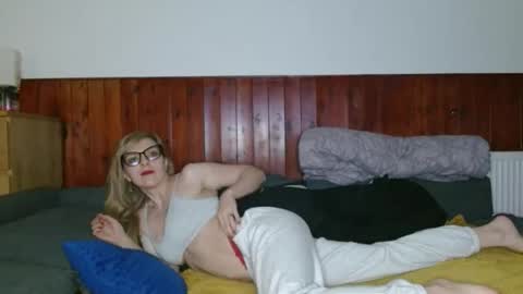 fitsexyes online show from November 3, 3:07 am