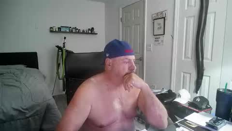 Florida guy online show from December 18, 4:19 am