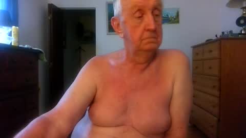 flamale65to online show from June 8, 8:32 pm