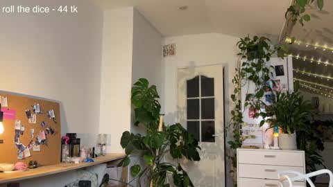 Eva online show from December 22, 4:38 pm