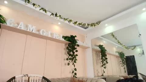 Flavia online show from September 27, 8:06 pm