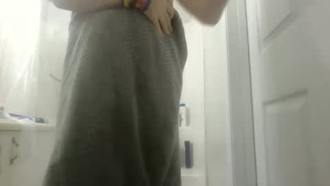 The Rain-Bro online show from October 4, 5:33 pm