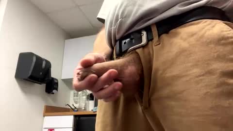 Snapshot of flintstones_rock chatting on October 25, 12:55 am flintstones_rock online show from October 25, 12:55 am