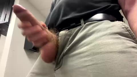 Snapshot of flintstones_rock chatting on January 11, 1:37 am flintstones_rock online show from January 11, 1:37 am