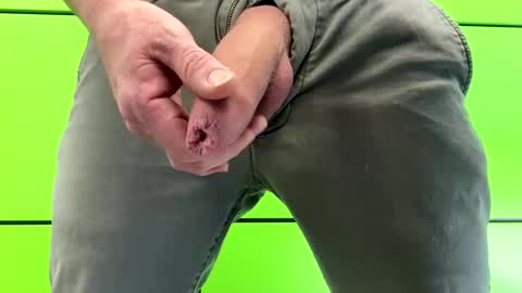 Snapshot of flintstones_rock chatting on January 23, 7:18 pm flintstones_rock online show from January 23, 7:18 pm