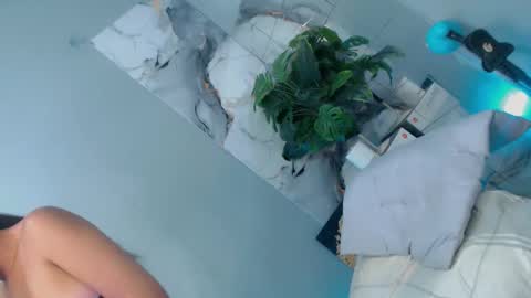 Suzy online show from March 26, 6:24 pm