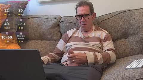 Flickrbrite online show from April 10, 5:17 pm