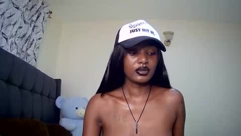 Snapshot of flirtyy_sheery chatting on January 7, 12:41 pm sheery online show from January 7, 12:41 pm