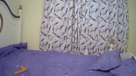 Snapshot of flirtyy_sheery chatting on February 22, 8:50 am sheery online show from February 22, 8:50 am