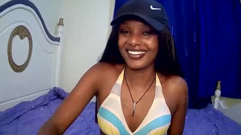 Snapshot of flirtyy_sheery chatting on February 16, 9:26 am sheery online show from February 16, 9:26 am