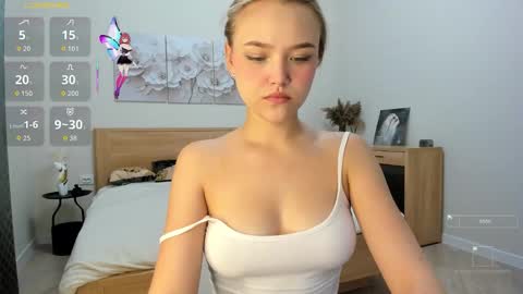 Mona online show from September 12, 1:07 am