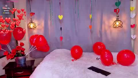 flor_gil online show from February 14, 4:59 am