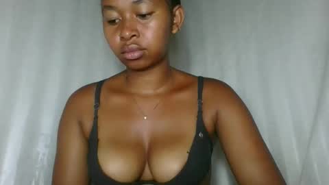 florencia011 online show from December 23, 4:51 am