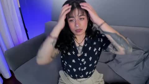 Its a pleasure to meet you. Im Flower. Help me reach 1k. Follow me. online show from April 9, 12:00 pm