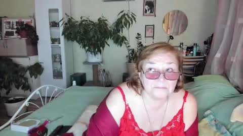 Flowerlower online show from November 1, 9:47 pm