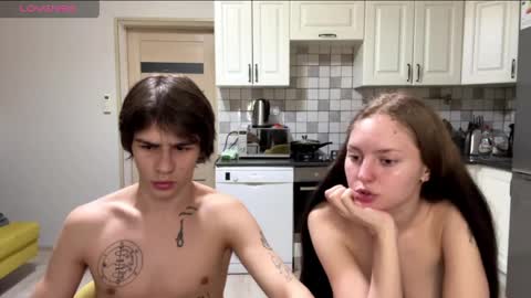 flowerscouple online show from March 29, 10:22 pm