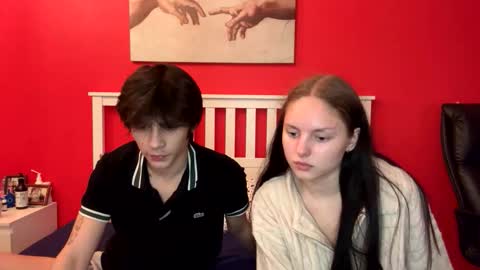 Snapshot of flowerscouple chatting on September 23, 2:33 pm flowerscouple online show from September 23, 2:33 pm