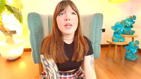  FLUFFY BUBBLE  online show from November 20, 4:00 am