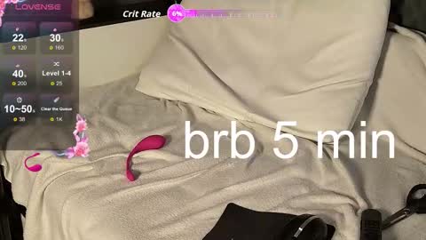 fluffy_cloude online show from March 20, 6:29 am