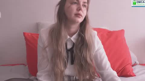 Snapshot of fluffy_hat chatting on March 9, 8:07 am Fluffy and Krut online show from March 9, 8:07 am