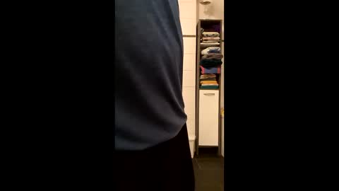 fluffybutt_ online show from May 22, 11:00 pm