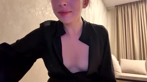 forbiddennvelvet online show from June 9, 6:40 pm