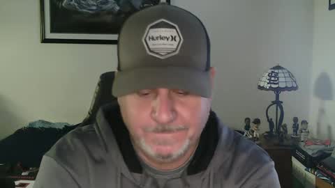 foreplayman22 online show from December 7, 8:44 pm