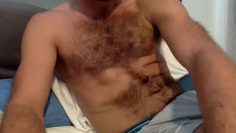 forestdweller22 online show from November 30, 6:48 pm