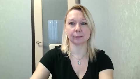 forever_smilex online show from January 29, 9:55 am