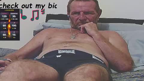 Snapshot of forexxxx_man chatting on October 17, 2:15 am doc online show from October 17, 2:15 am