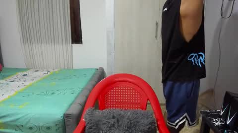 Fox online show from December 1, 7:01 pm