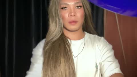 KITTY online show from February 8, 1:47 pm