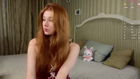 Snapshot of foxxx_tail chatting on September 22, 2:54 pm Petra online show from September 22, 2:54 pm