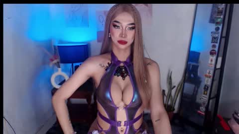 foxy_goddess online show from October 3, 2:10 am