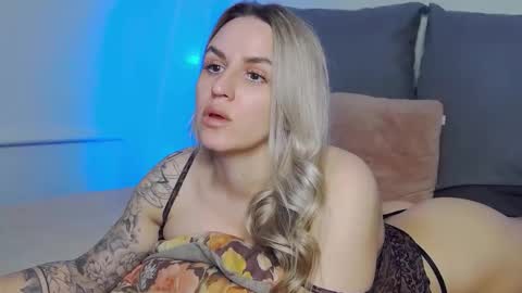 Foxy Kimmi online show from March 16, 5:44 am