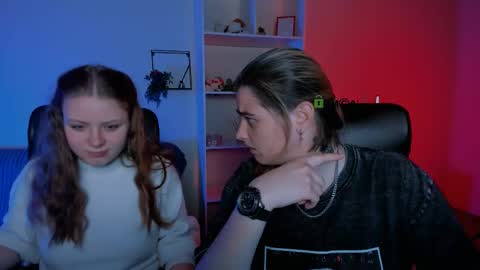 Snapshot of foxy_tease_ chatting on October 9, 12:32 pm foxy_tease_ online show from October 9, 12:32 pm