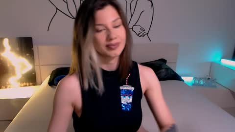 Fox online show from April 4, 11:23 pm