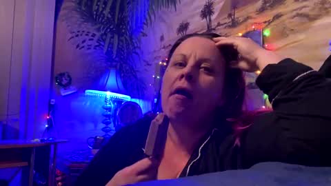 foxyladysback923 online show from February 3, 7:07 am