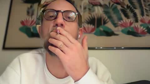 fra___ online show from December 16, 12:29 am